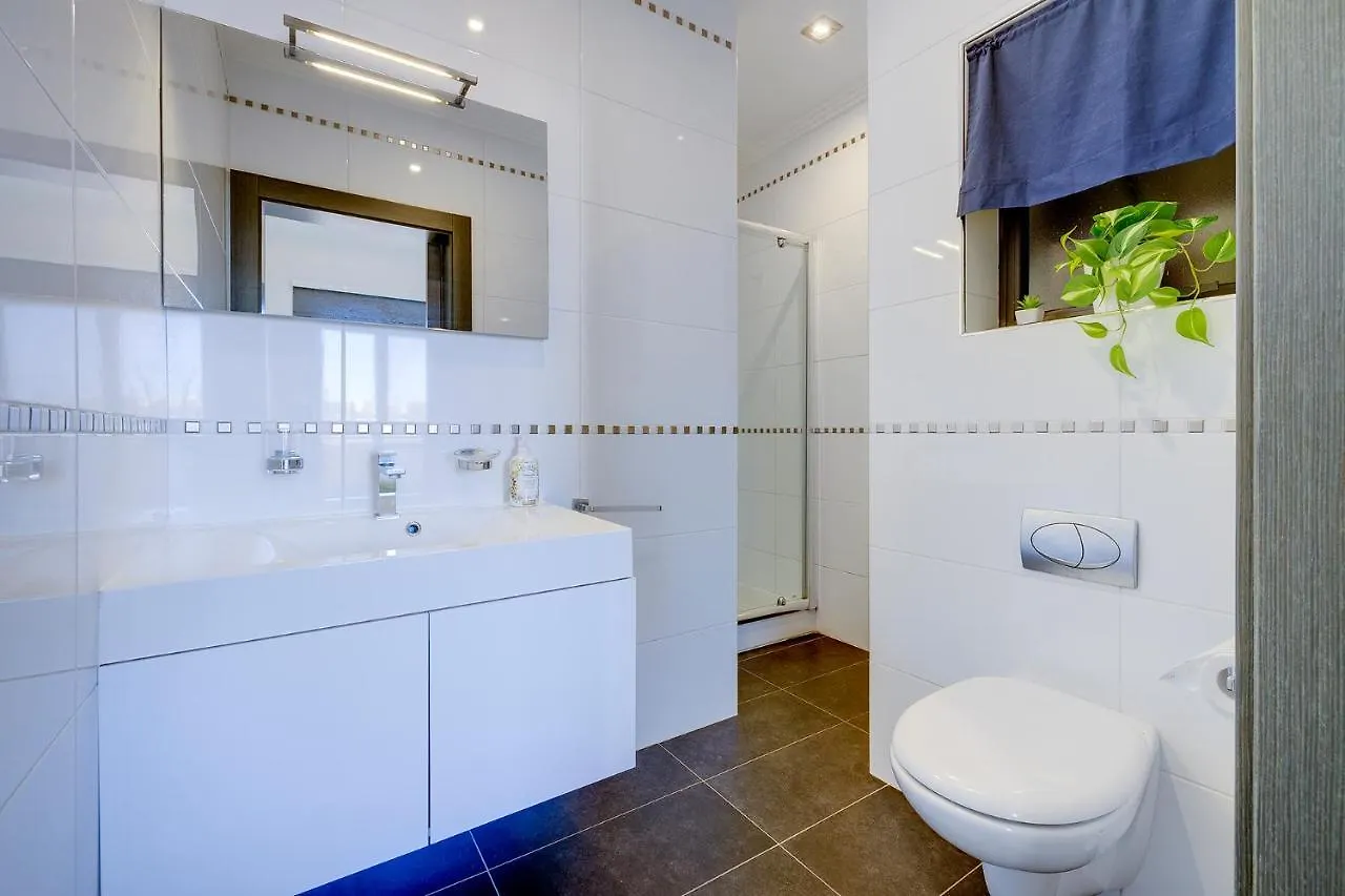 Perfect Location Idyllic 2Br Apartment Sliema Malta